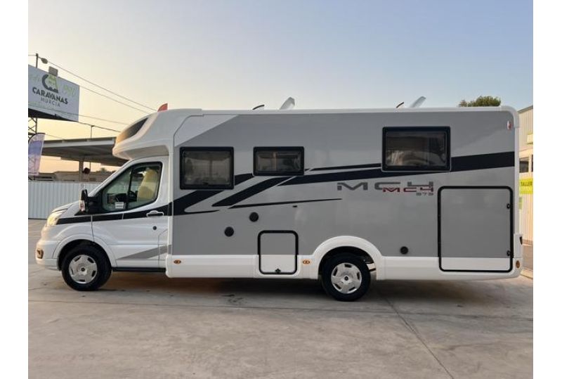 McLOUIS 379 II